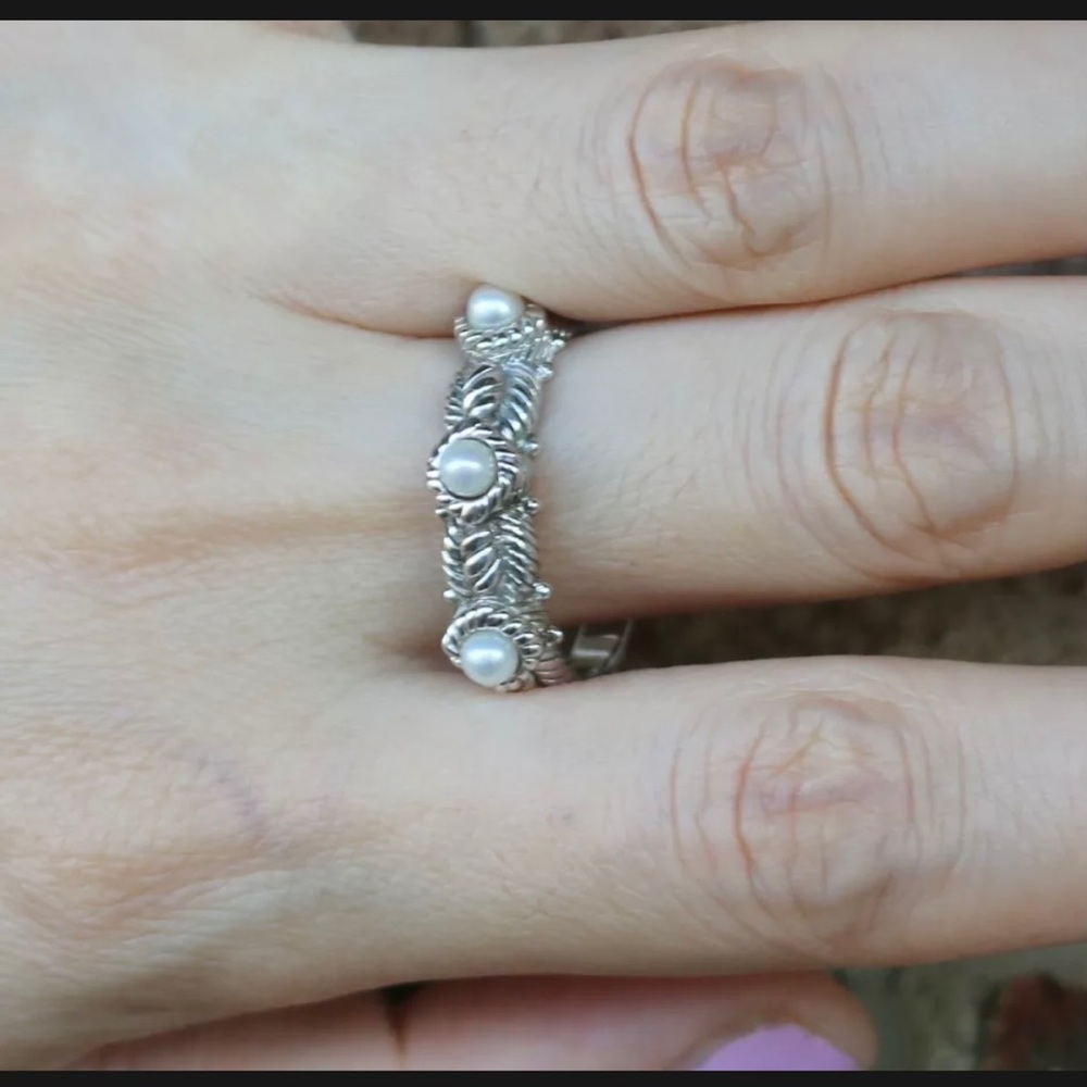 Judith Ripka ring, size 8